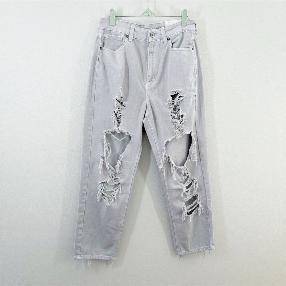 American Eagle Women's Distressed‎ Mom Jeans Gray Size 8 Short High Rise NWT